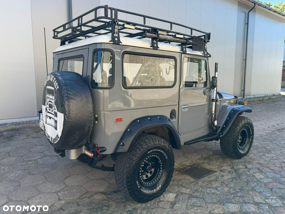 Toyota FJ - 5