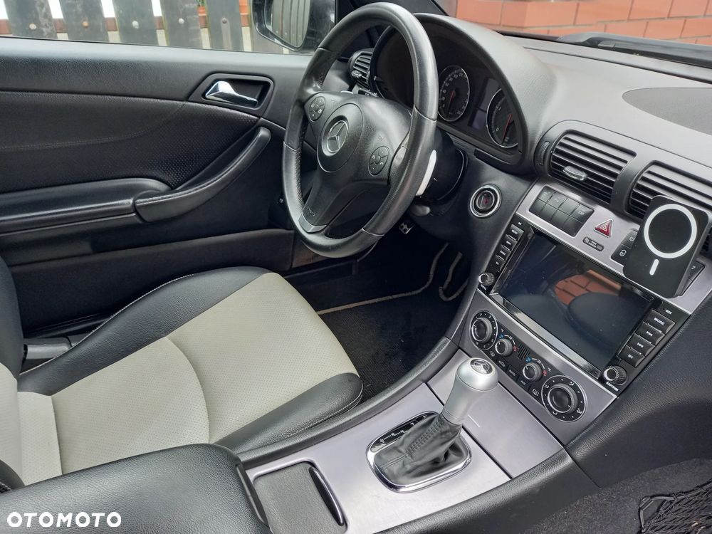 Mercedes-Benz CLC - 10