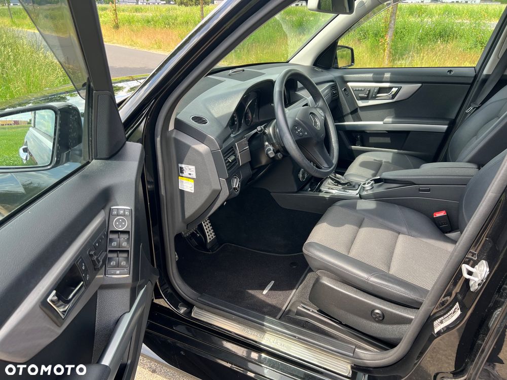 Mercedes-Benz GLK 300 4-Matic - 8