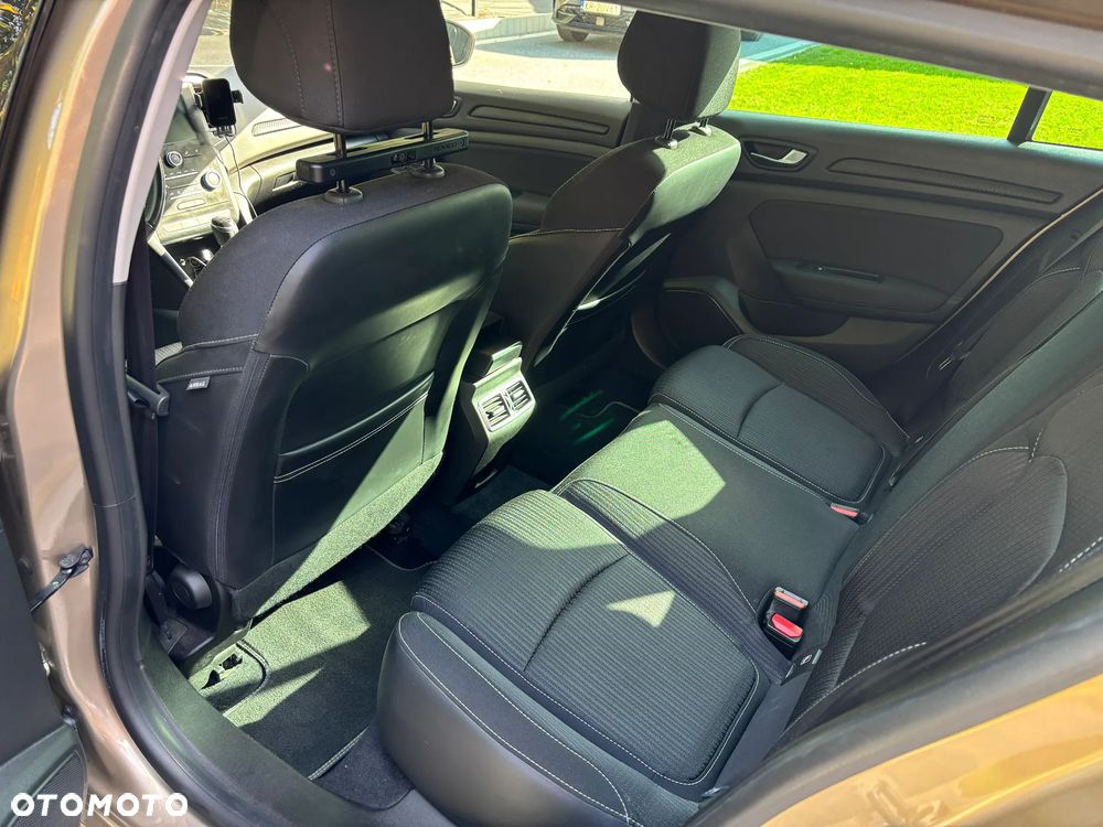 Renault Megane 1.2 Energy TCe Limited - 12