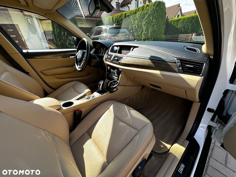 BMW X1 - 16