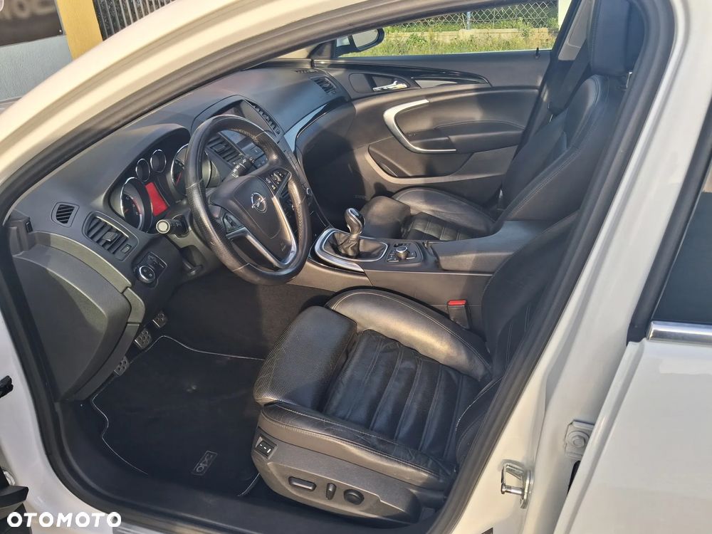 Opel Insignia 2.0 Turbo 4x4 Cosmo - 32