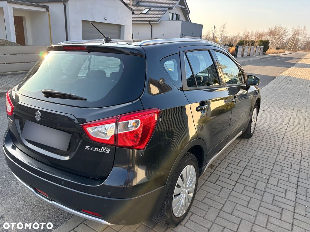 Suzuki SX4 1.6 Comfort Plus - 8