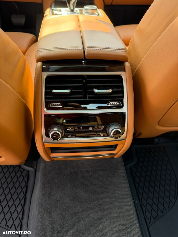 BMW Seria 7 745Le - 18