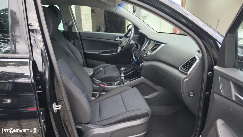 Hyundai Tucson 1.7 CRDi Premium - 8