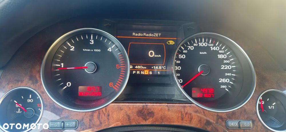 Audi A8 3.0 TDI L Quattro - 21