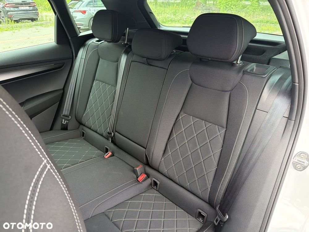 Skoda Karoq 1.5 TSI ACT Sportline DSG - 22