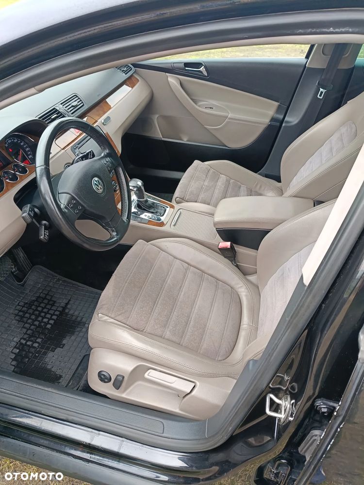 Volkswagen Passat 3.2 V6 FSI 4Motion DSG Highline - 14