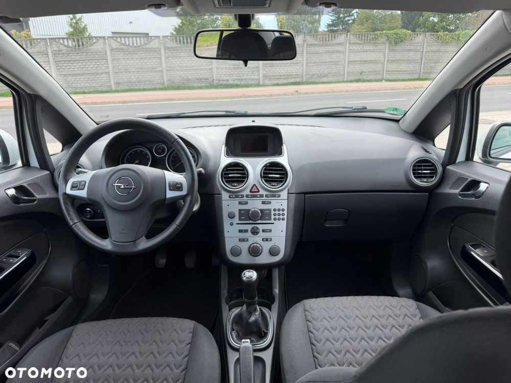 Opel Corsa - 32