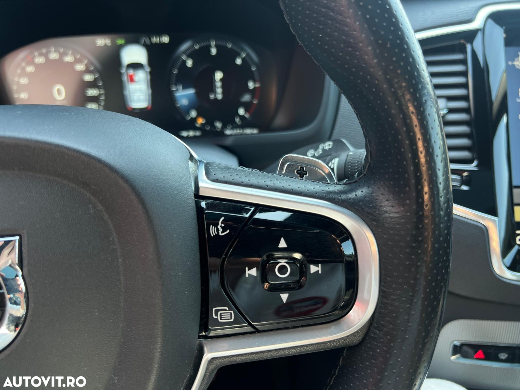 Volvo XC 90 - 20