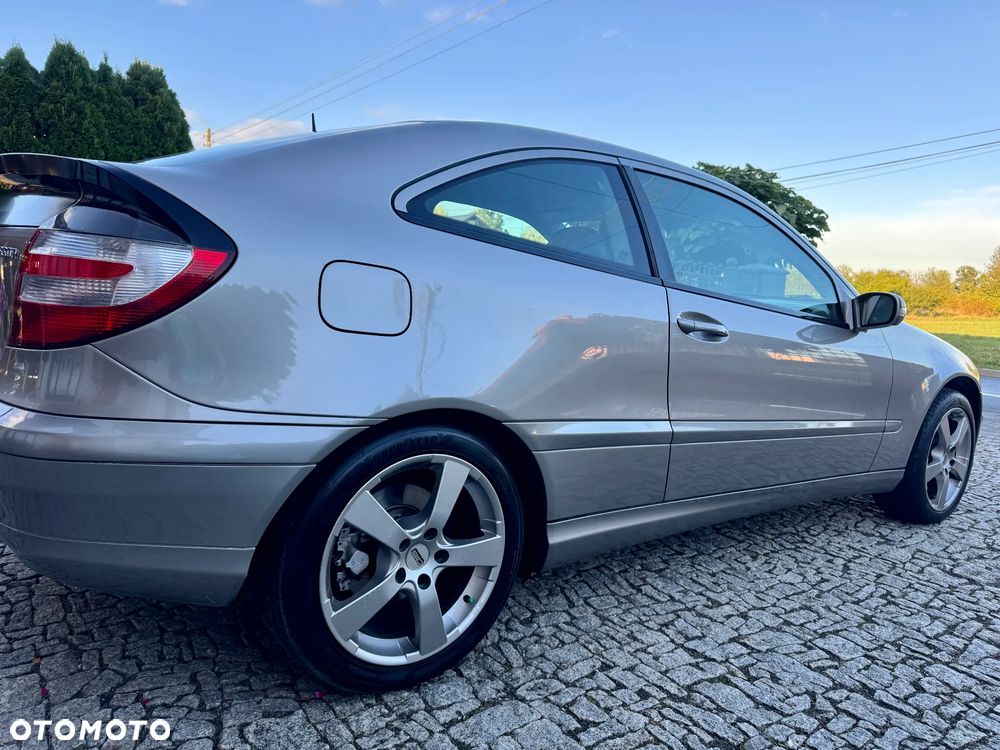 Mercedes-Benz Klasa C - 12