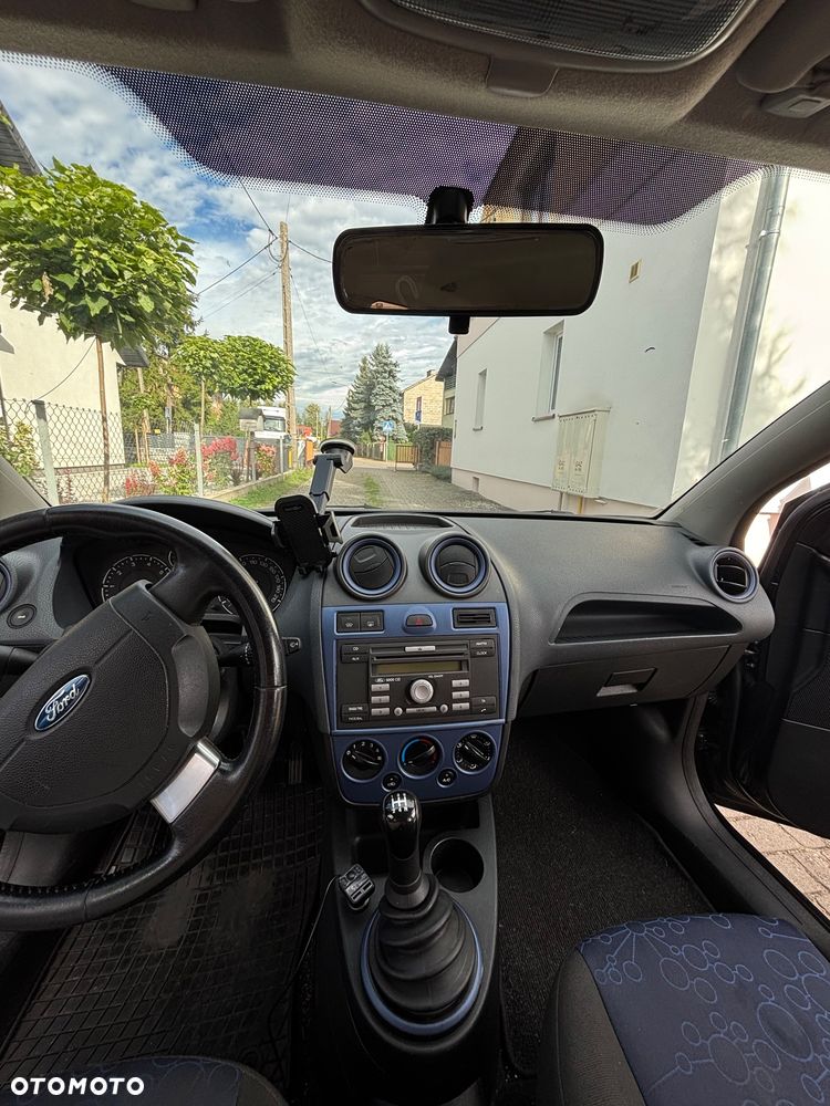 Ford Fiesta 1.3 - 11
