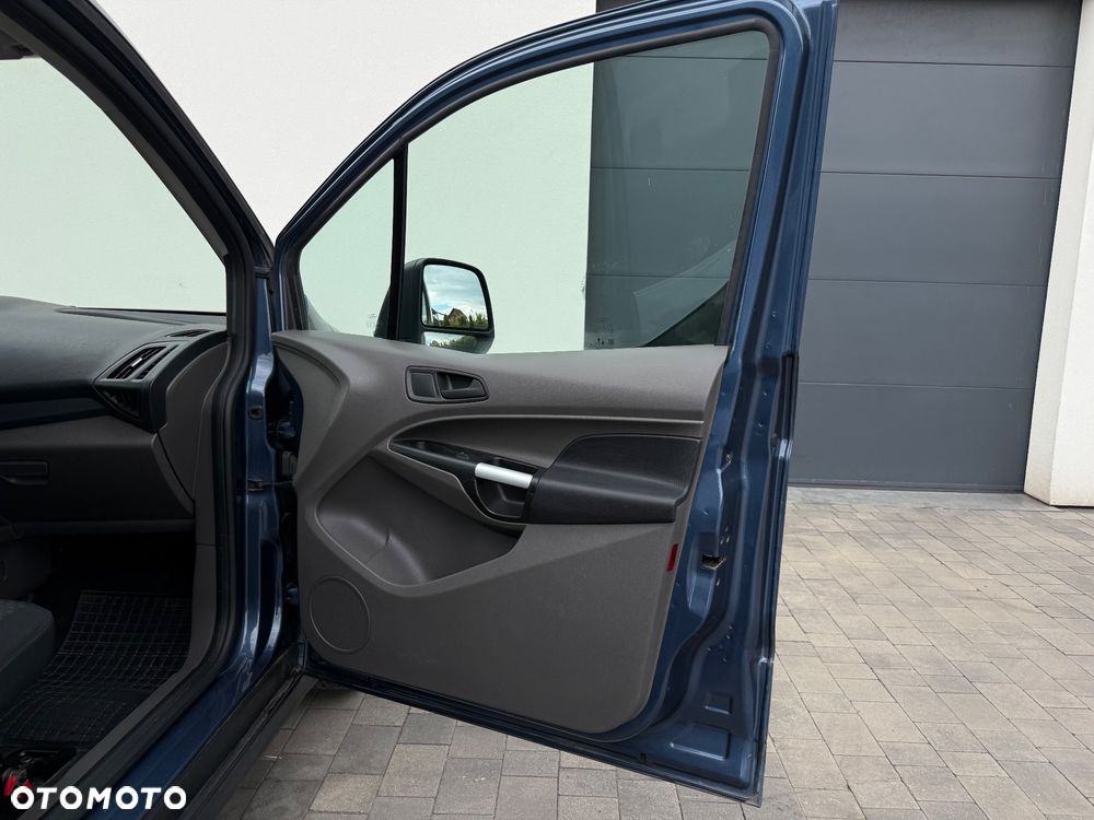 Ford Transit Connect - 28