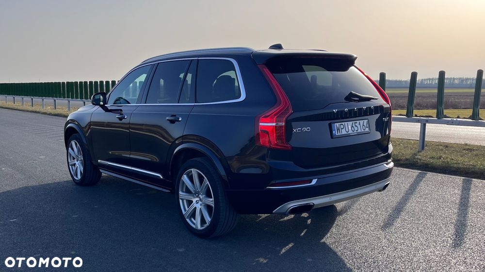 Volvo XC 90 - 5