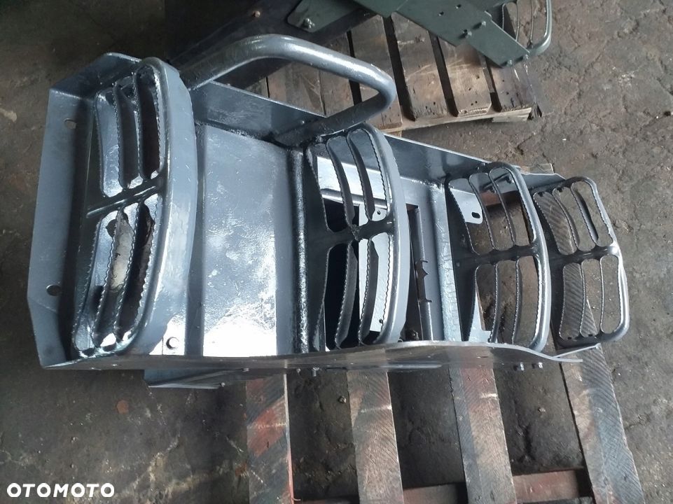 SCHODKI SCHODY CLAAS AXION 810 158KW 700MTH 19R - 2