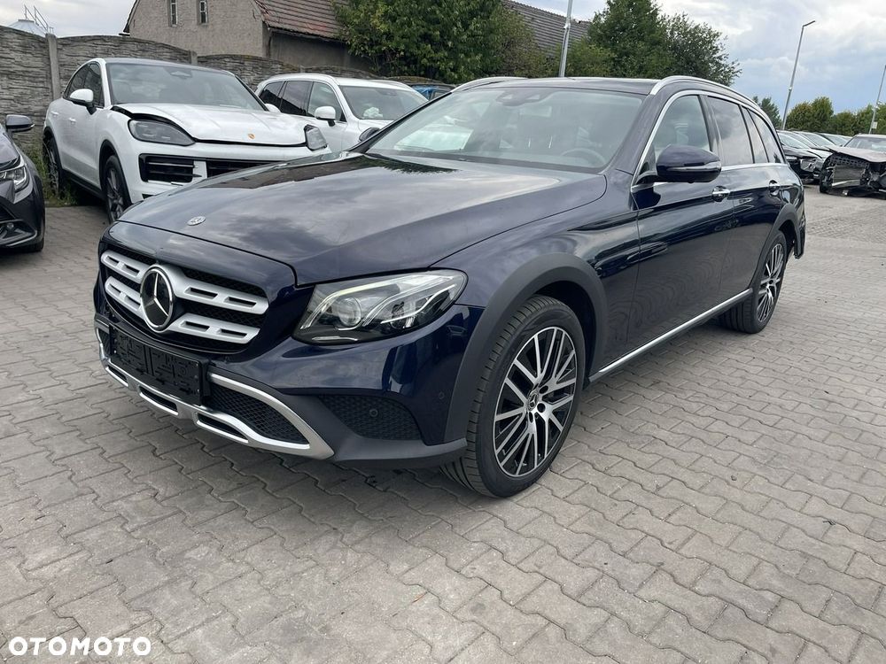 Mercedes-Benz Klasa E 400 d 4-Matic All-Terrain 9G-TRONIC - 6