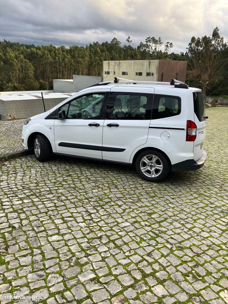 Ford Tourneo Courier 1.0 EcoBoost Ambiente - 14