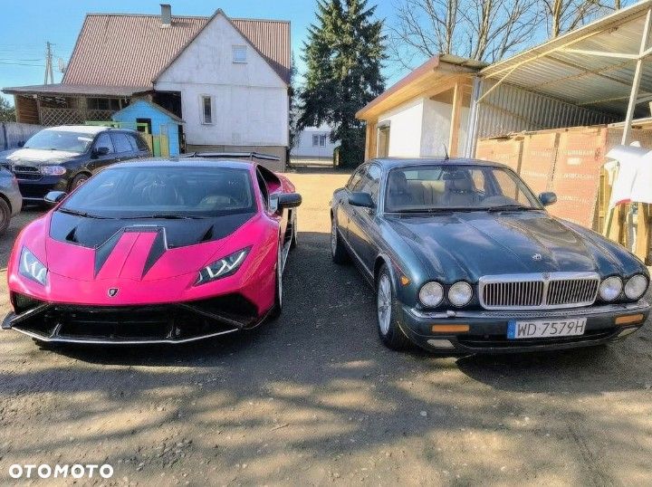 Jaguar XJ - 1