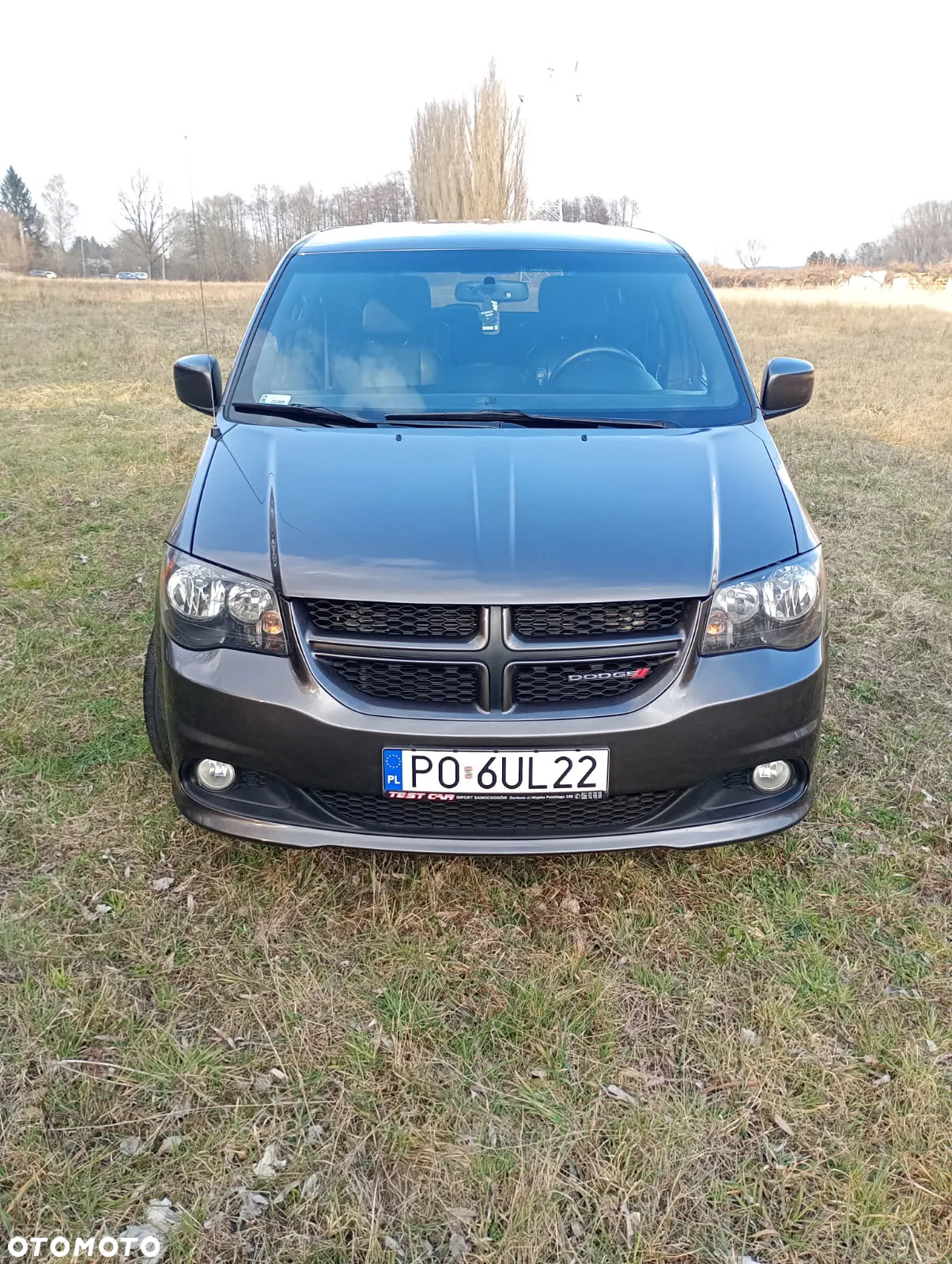 Dodge Grand Caravan - 2