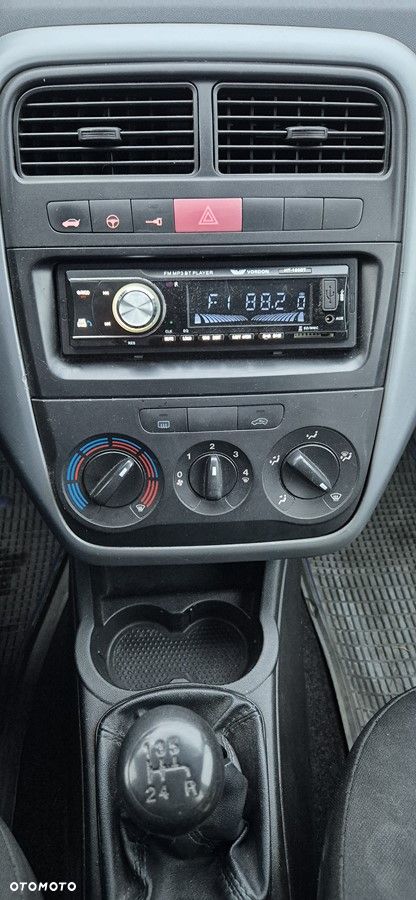 Fiat Punto 1.2 16V Dynamic - 12