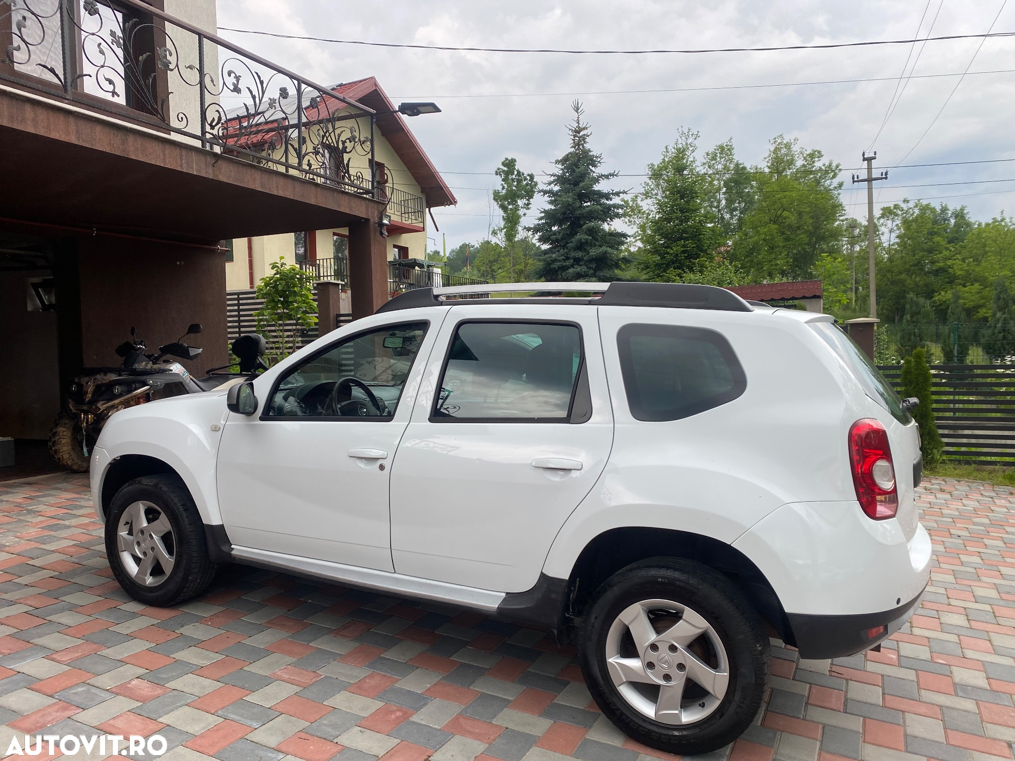 Dacia Duster 1.5 dCi 4x2 Laureate - 15