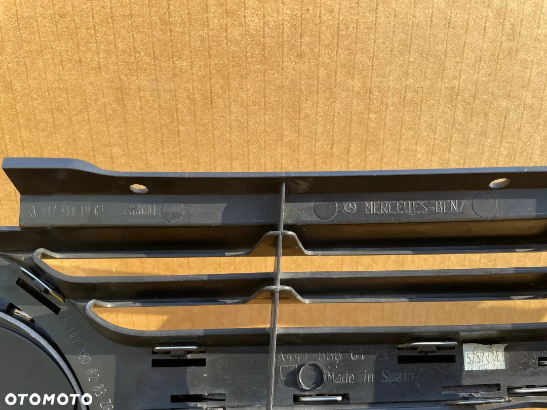 V KLASA VITO VIANO 447 MERCEDES KAMERA ZNACZEK GRILL ATRAPA ZDERZAKA PRZEDNIEGO ŁADNA - 5
