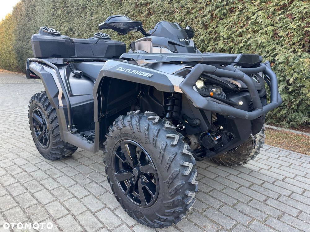 Can-Am Outlander - 2