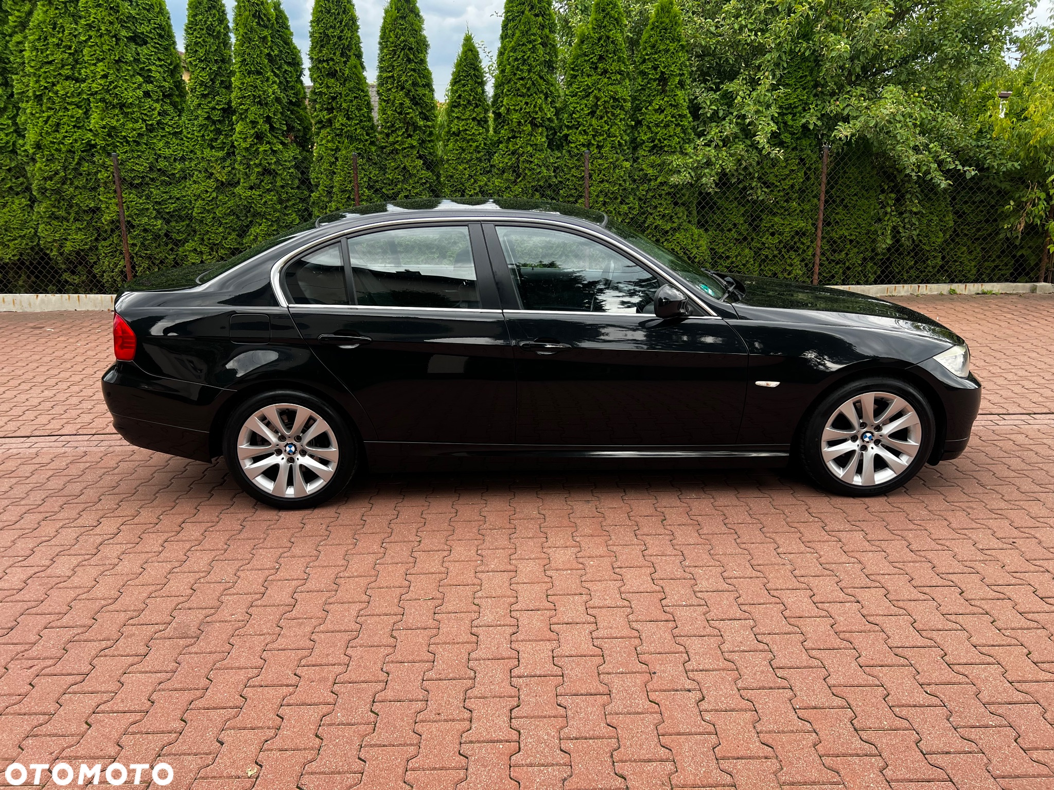 BMW Seria 3 318i Edition Exclusive - 2