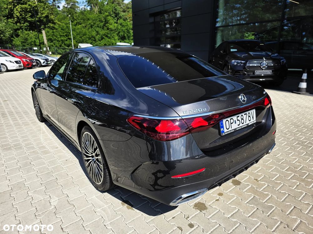 Mercedes-Benz Klasa E 220 d mHEV 4-Matic AMG 9G-Tronic - 5