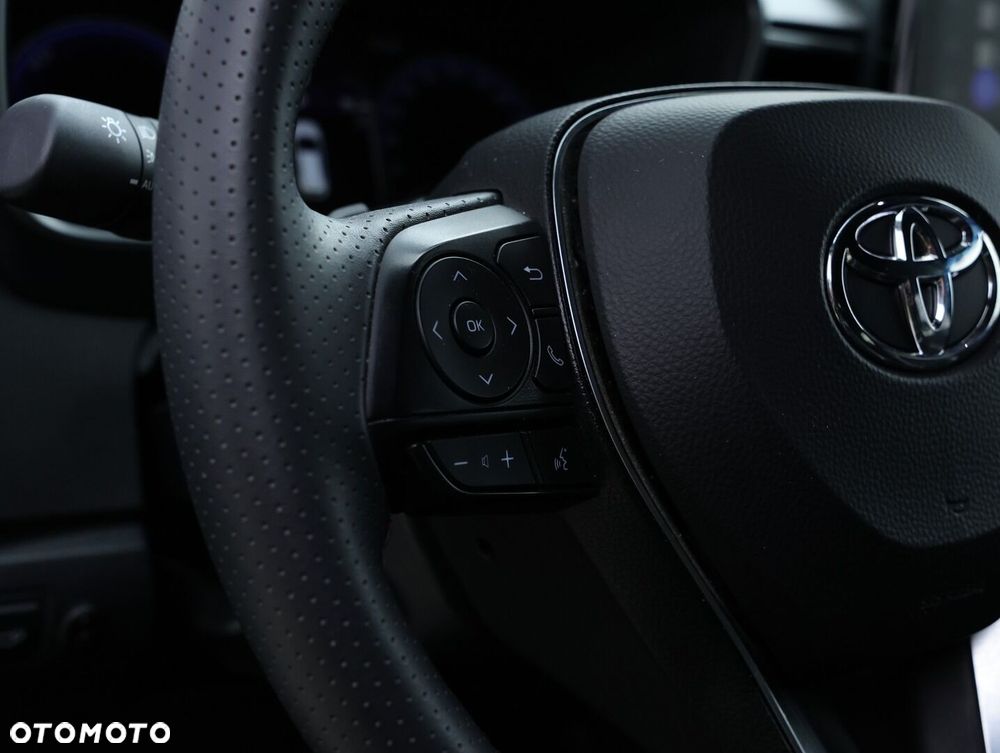 Toyota Corolla - 16