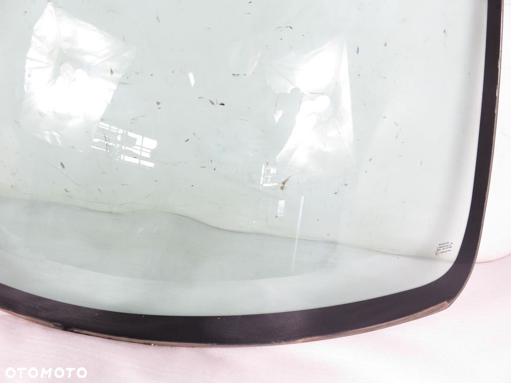 SZYBA CZOŁOWA KIA CARNIVAL I - 3