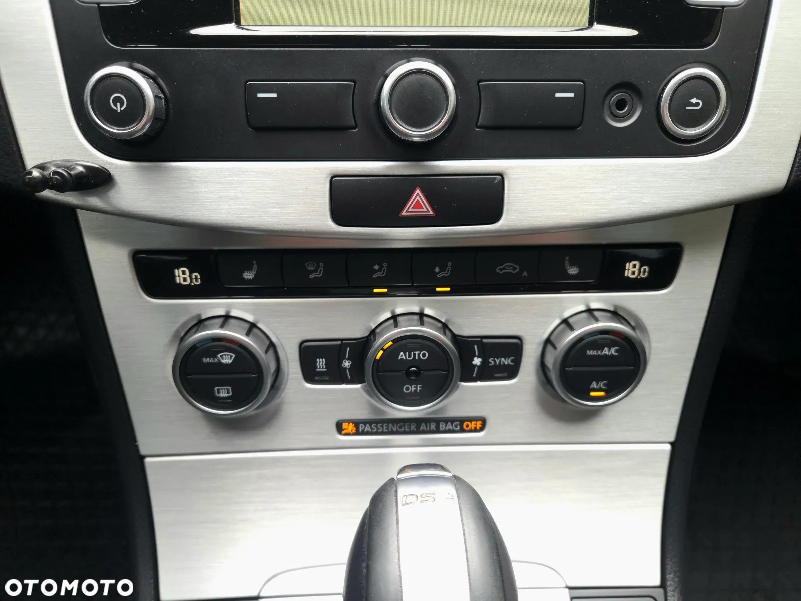 Volkswagen Passat 2.0 TDI Comfortline R-Style DSG - 31