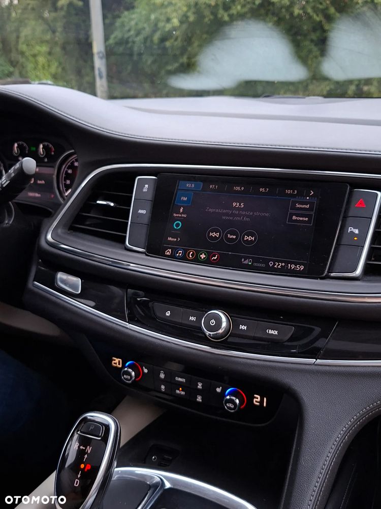 Buick Enclave - 21