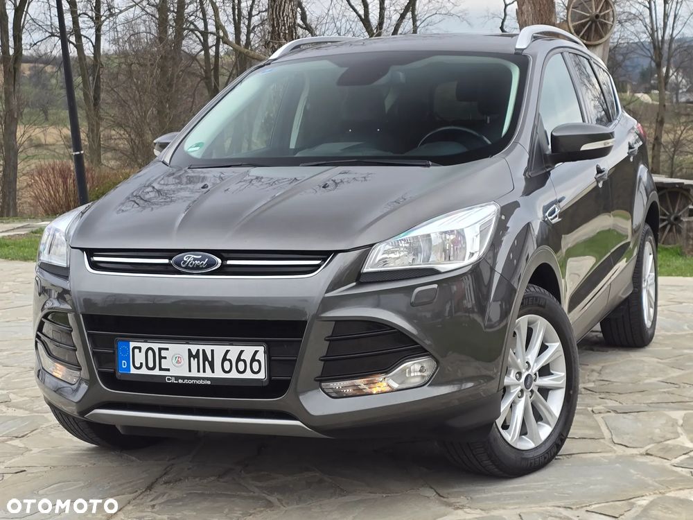Ford Kuga 2.0 TDCi 2x4 Titanium - 2