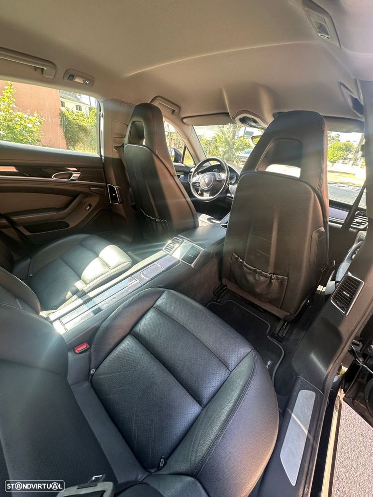 Porsche Panamera Platinum Edition - 16