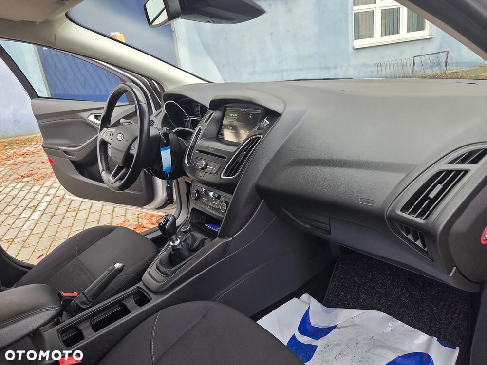 Ford Focus 1.5 TDCi ECOnetic 88g Start-Stopp-Sy Business - 27