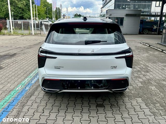 Hongqi HS3 - 13