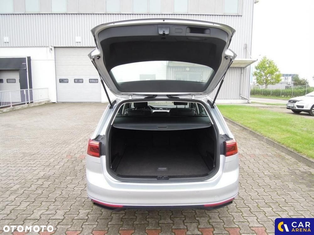 Volkswagen Passat - 20