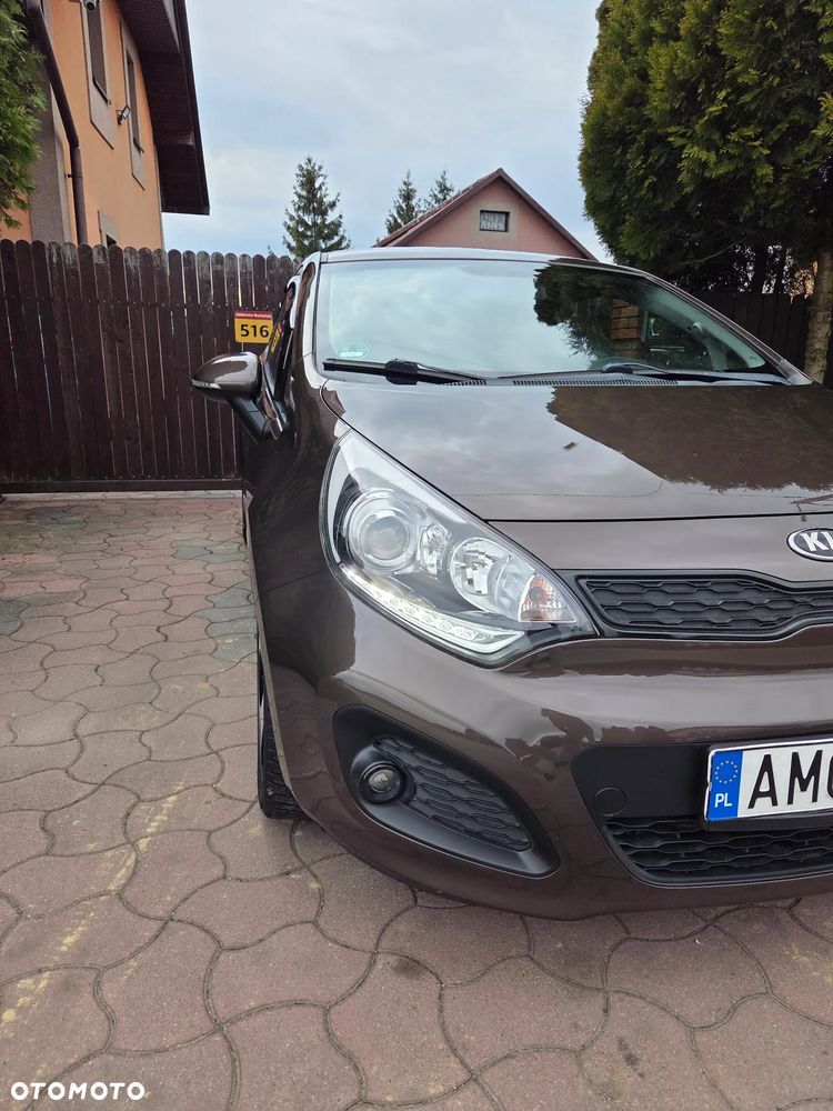 Kia Rio 1.2 XL - 10
