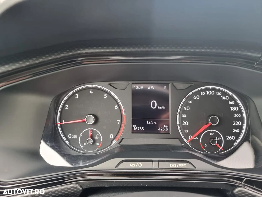 Volkswagen T-Cross - 14