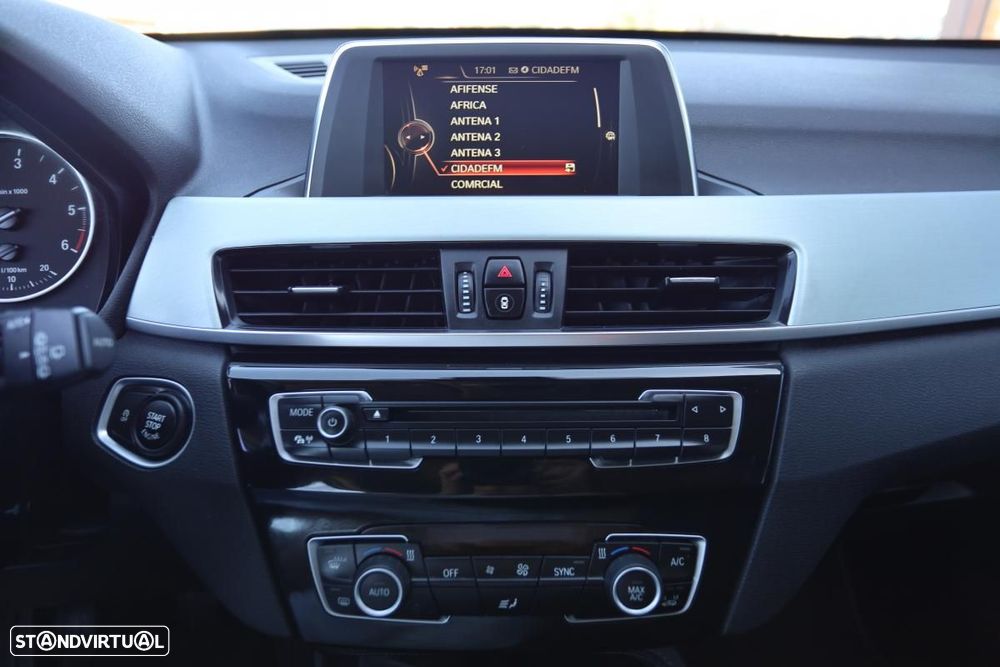 BMW X1 16 d sDrive Line Sport - 11