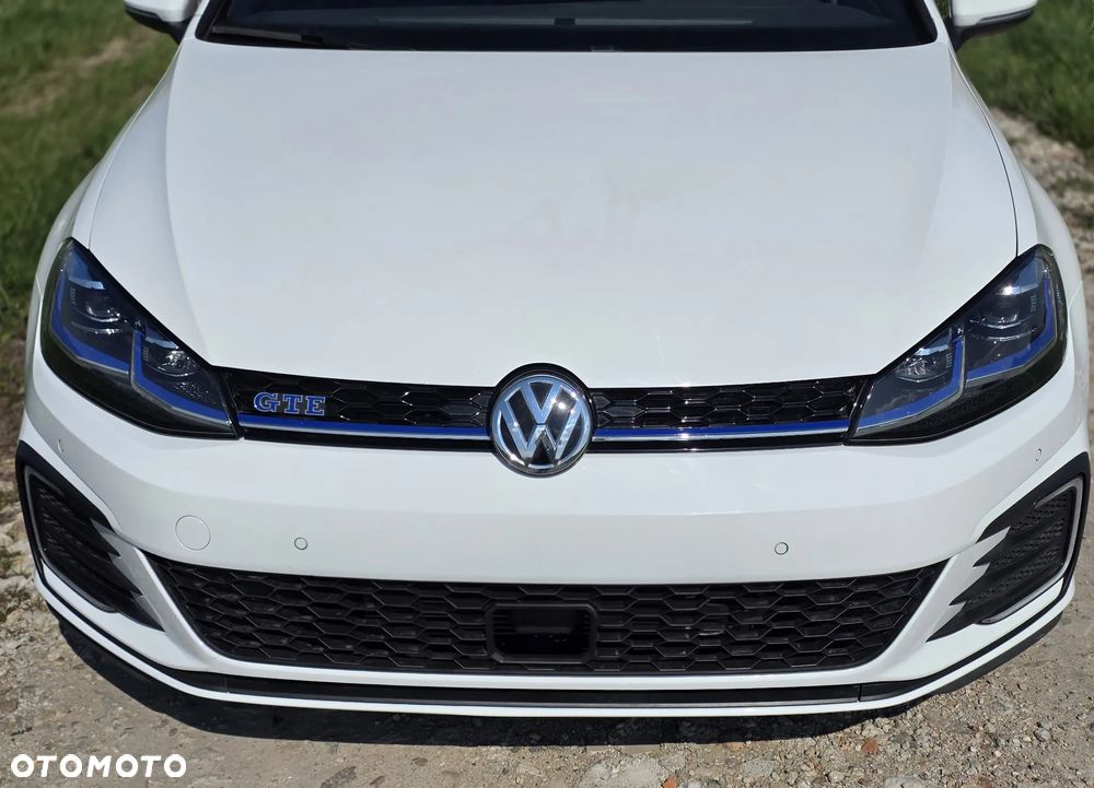 Volkswagen Golf - 18