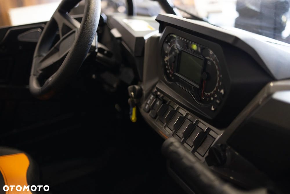 Polaris RZR - 20
