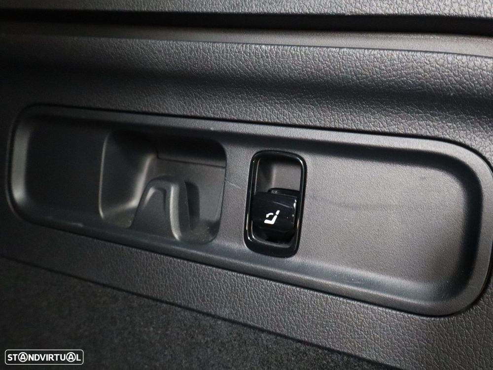 Mercedes-Benz GLC 300 de 4Matic - 36