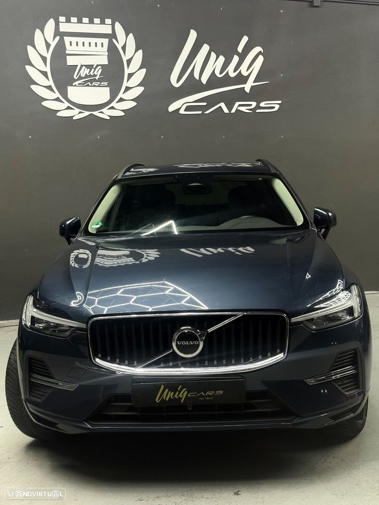 Volvo XC 60 B4 D AWD Plus Dark - 8