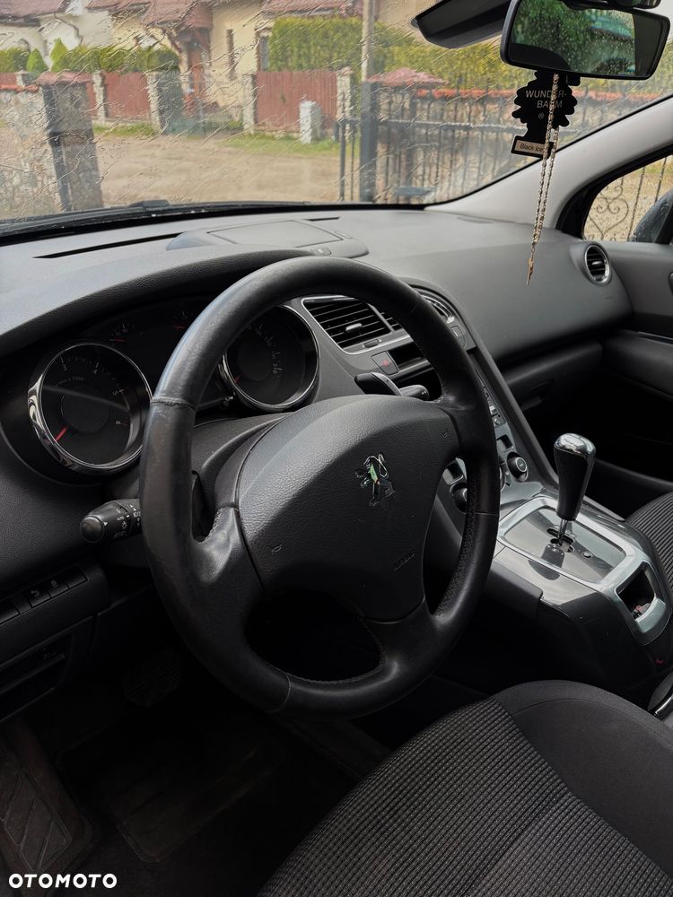 Peugeot 5008 - 5