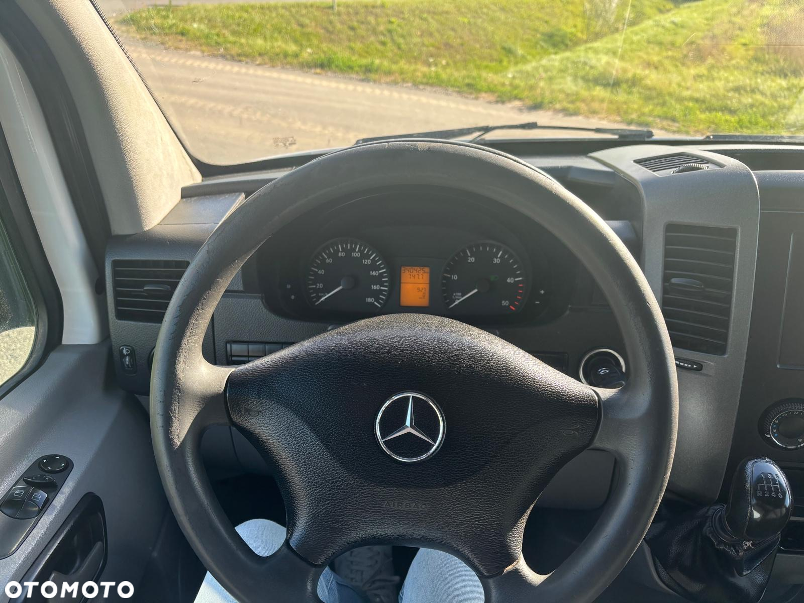 Mercedes-Benz SPRINTER - 8