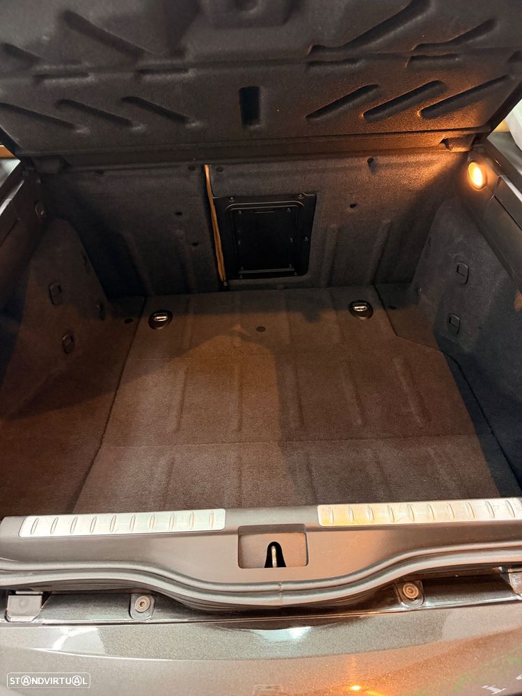 Alfa Romeo GT 1.9 JTD M-JET Distinctive - 48