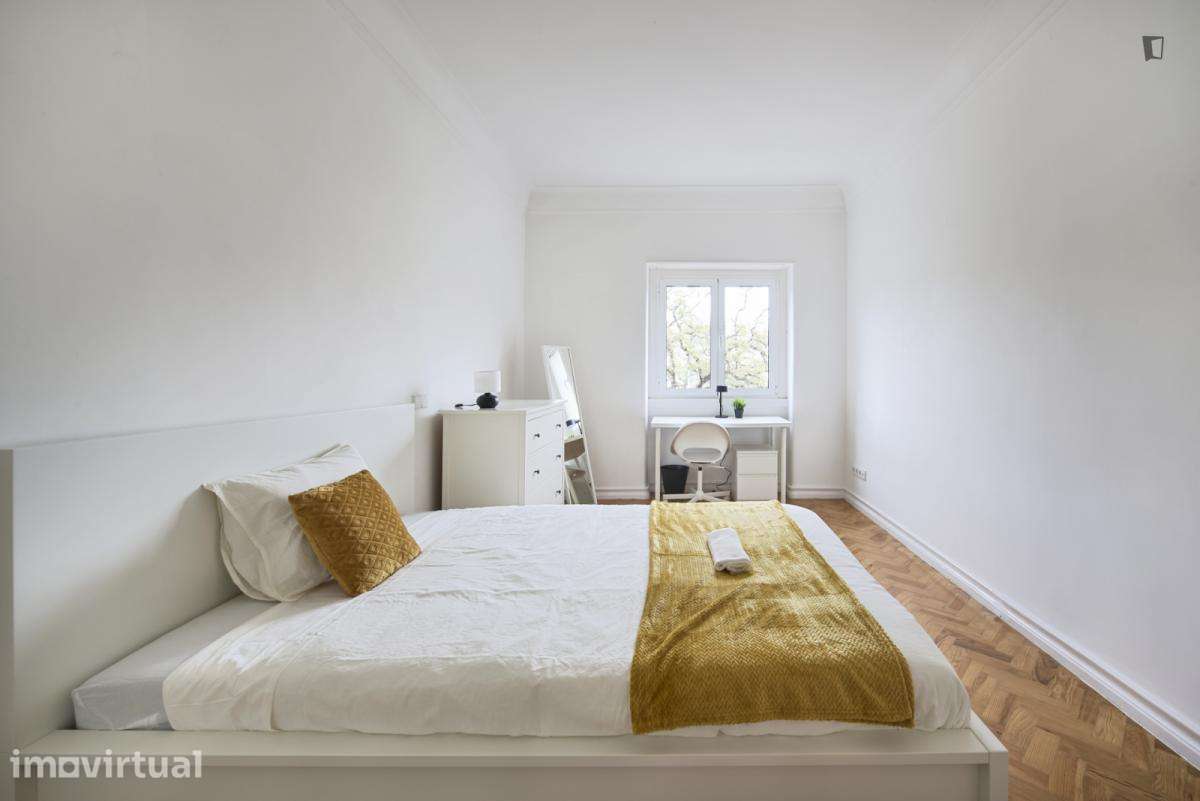Quarto - localizado em Entrecampos Lisbon - Grande imagem: 2/51