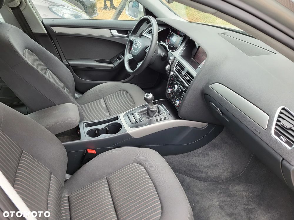 Audi A4 Limousine 1.8 TFSI Ambiente - 20